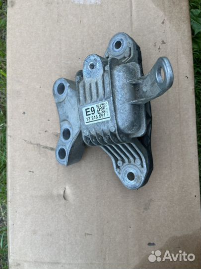 Опора МКПП Chevrolet Cruze