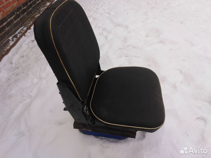 Сиденье водительское