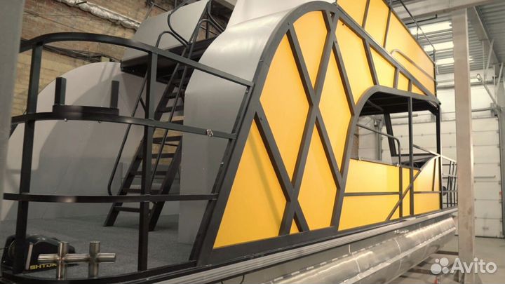 Двухпалубный BRO тримаран 110