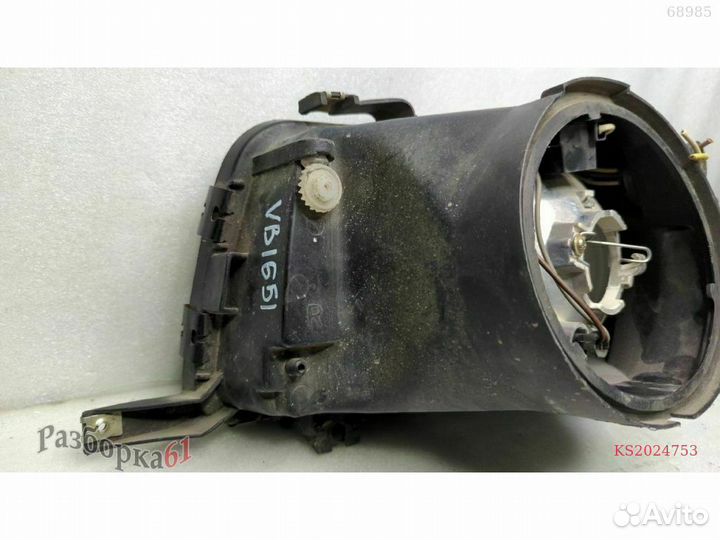 Фара audi 80 B4. нижние крепления плохо держатся и