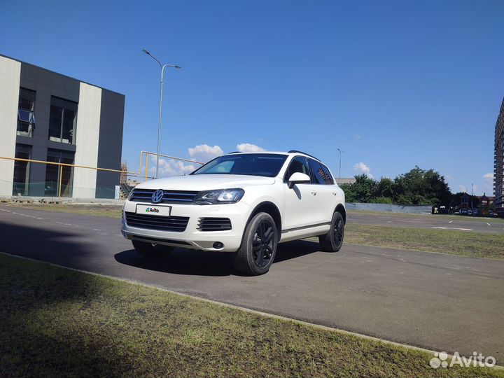 Volkswagen Touareg 2011 2013 White