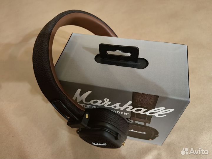 Беспроводные наушники Marshall Major IV
