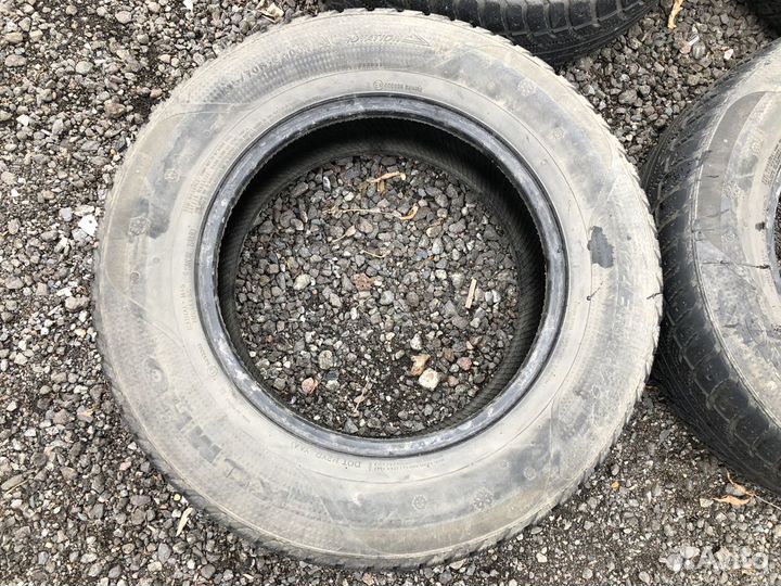 Kumho I'Zen RV KC15 215/70 R16