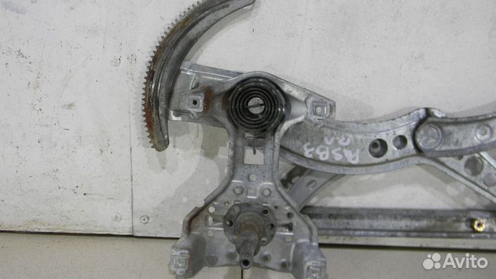 Стеклоподъемник механический передний левый