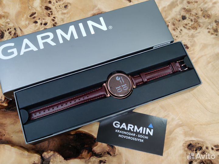 Часы Garmin Lily 2 Classic Dark Bronze / Mulberry