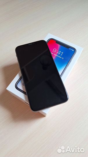 iPhone X, 64 ГБ