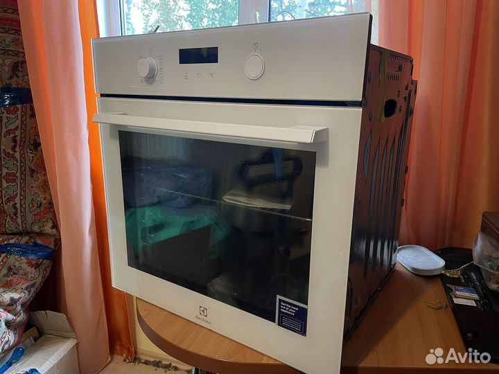 Духовой шкаф electrolux белый