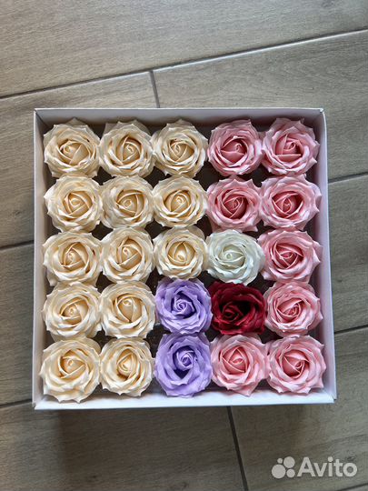 Мыльные розы 50 шт Крупные кучерявые