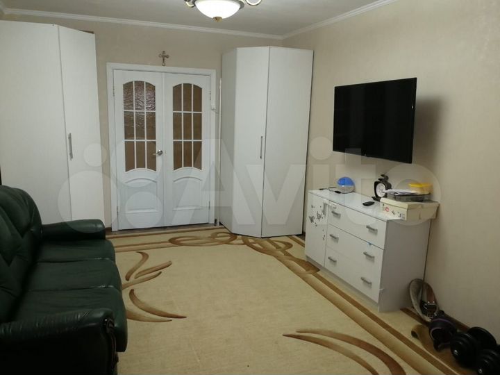 2-к. квартира, 70 м², 3/17 эт.
