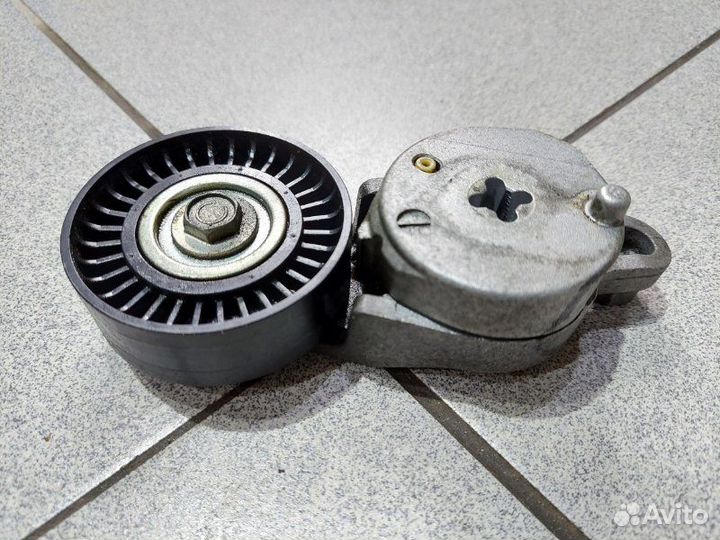 Натяжитель Toyota Harrier AVU65-0028375 2AR-FXE