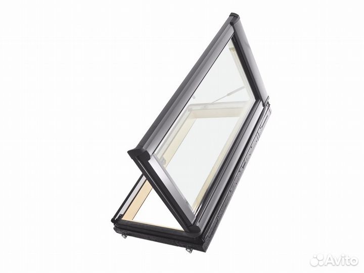 Кровельный люк Roto для жилых мансард