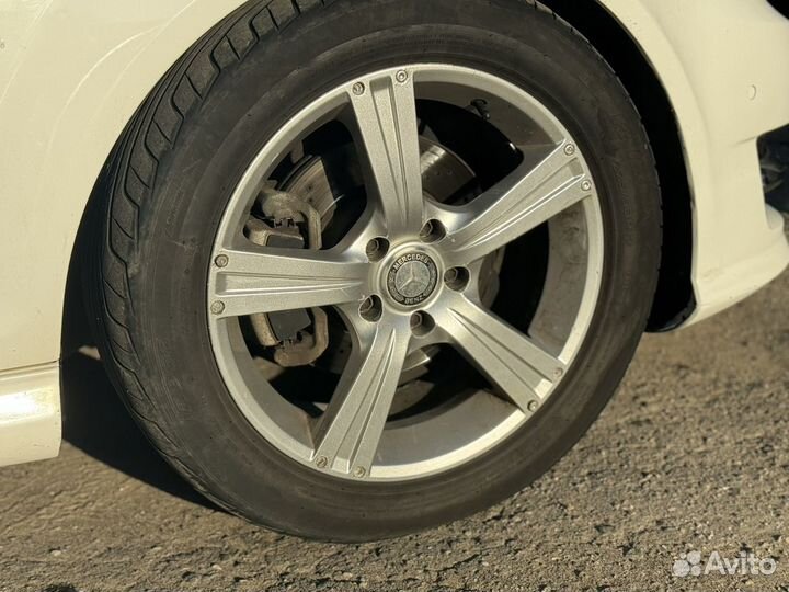 Комплект колес R17 5x112 225/50