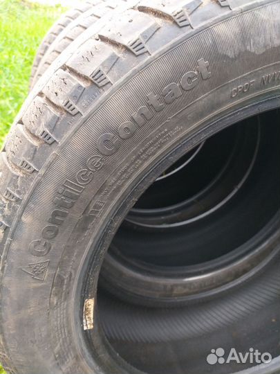 Continental ContiIceContact 205/55 R16 94T