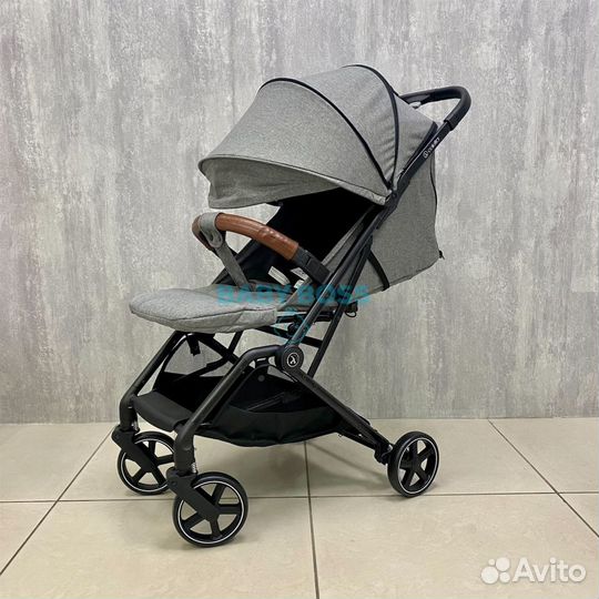 Коляска прогулочная