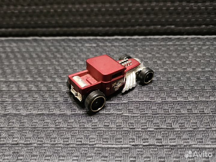 Hot Wheels Bone Shaker распак