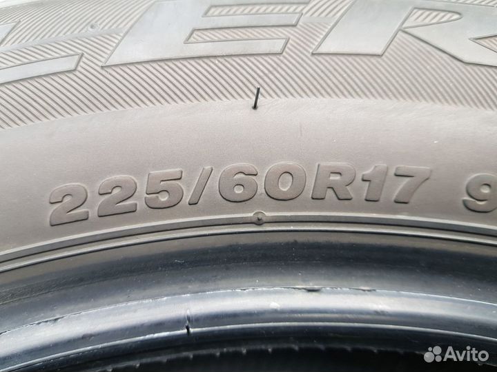 Bridgestone Dueler H/T 225/60 R17