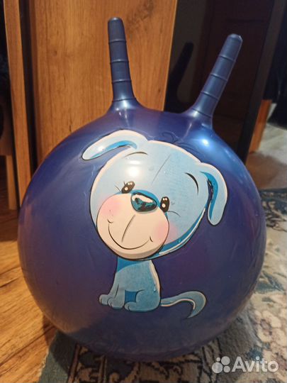 Мяч-прыгун с рожками