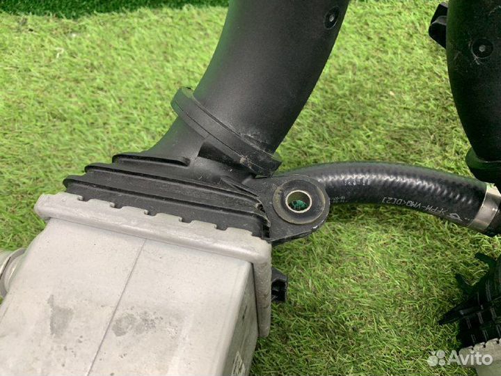 Интеркулер BMW S63 M5 F90 F91 F92