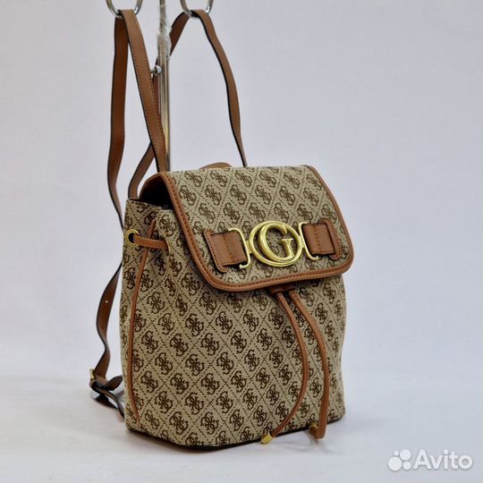 Рюкзак Guess