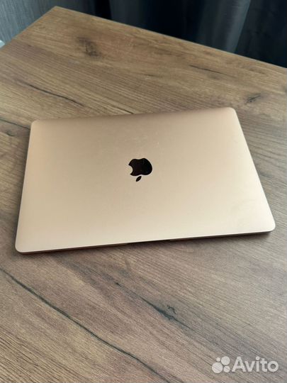 MacBook Air 13 (2020, Retina)