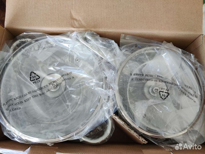 Набор кастрюль новый