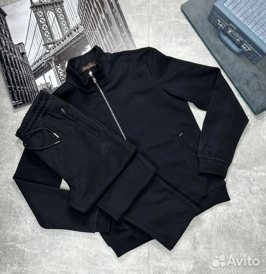Спортивный костюм мужской