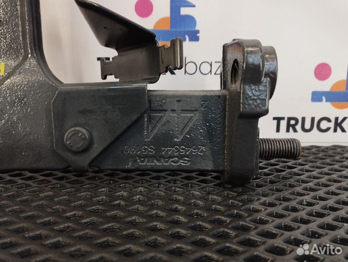 2645344 Кронштейн бампера правый Scania 6-series