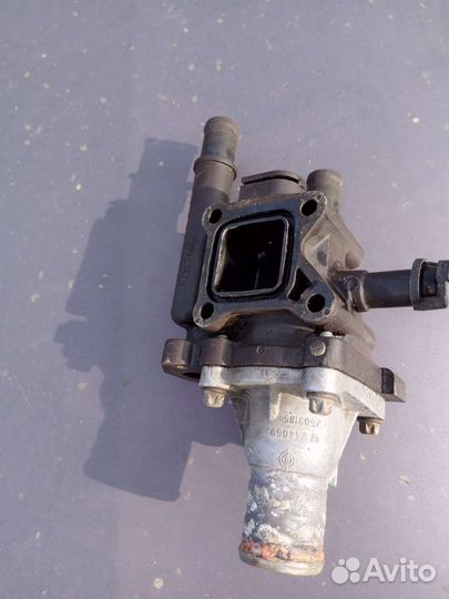 Корпус термоста opel zafira 2011 оригинал 1.8