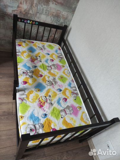 Детская кровать от 3 лет с матрасом бу