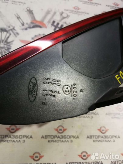 Задний правый фонарь ford focus 2 универсал