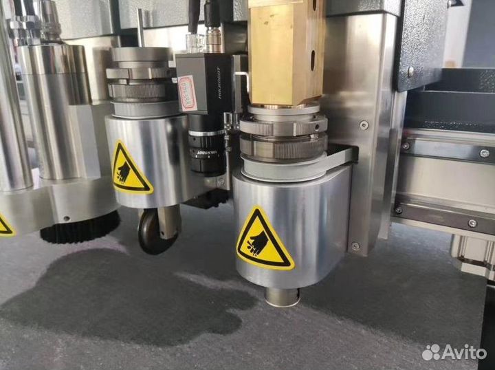 Планшетный режущий плоттер T-CUT DC 3020