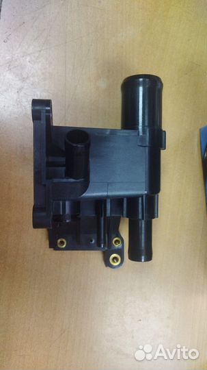 Корпус термостата Ford Focus II 1.8/2.0