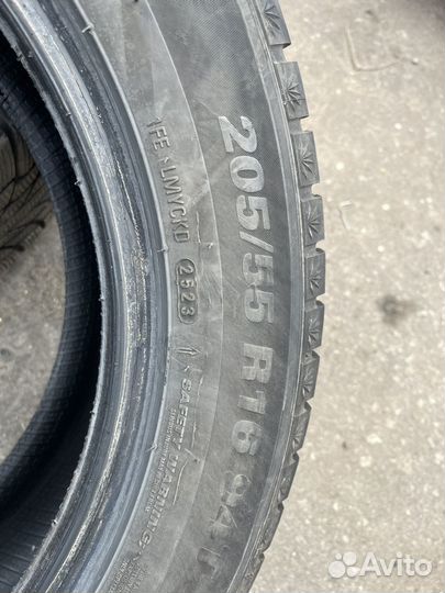 Kumho WinterCraft WP51 205/55 R16 94T