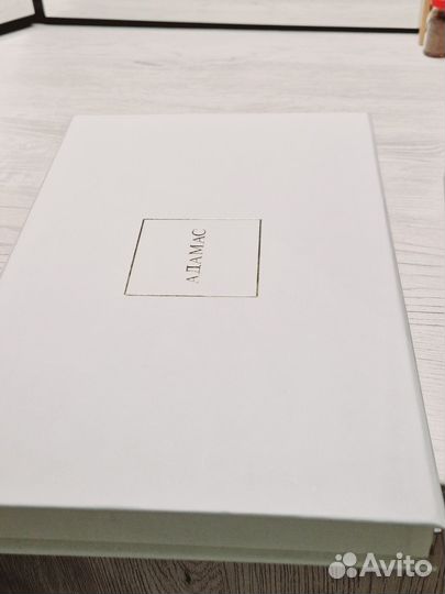 Адамас. Платок 100 шёлк в подарочной коробке