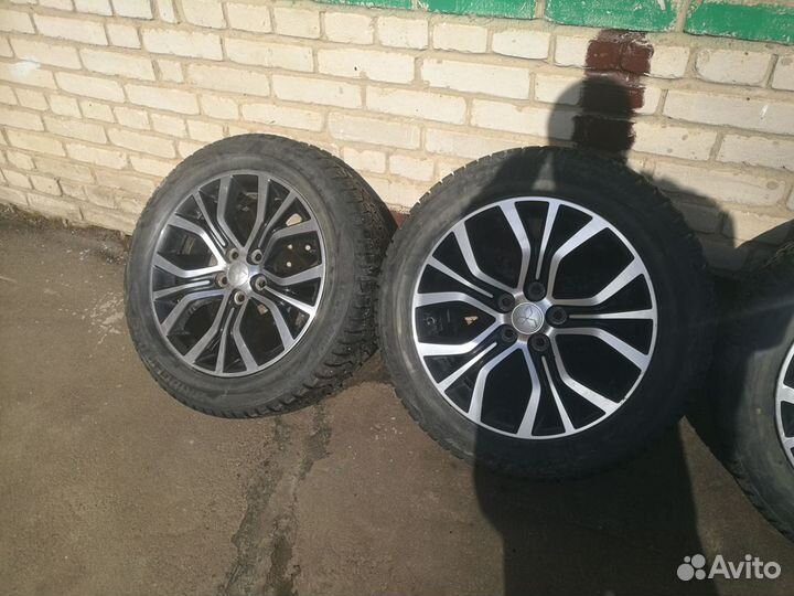 Колеса r18 225/55комплект ориг bridgestonе spike2