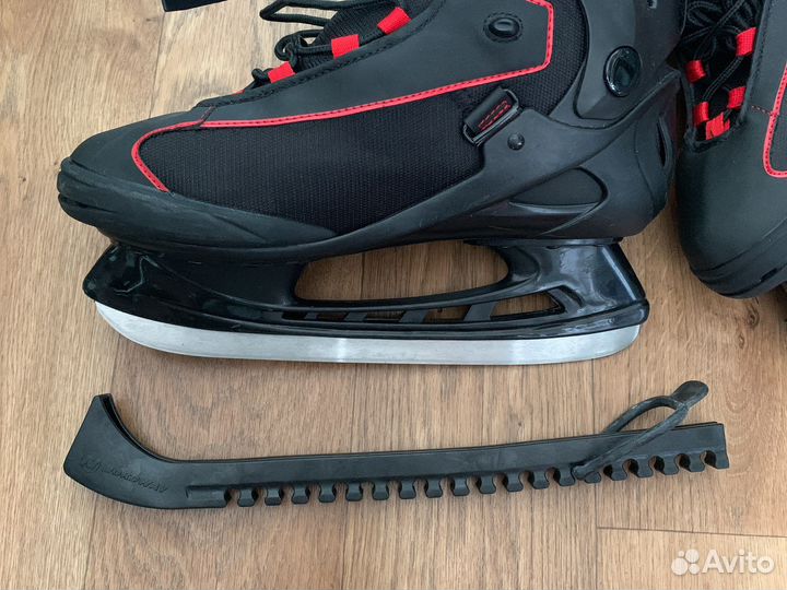 Коньки хоккейные