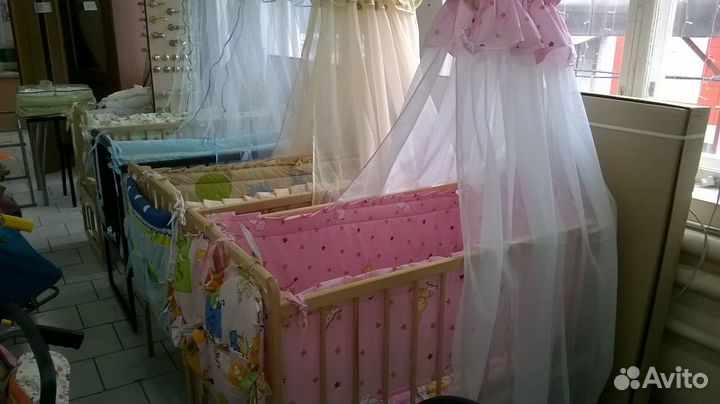 Кроватки, манеж