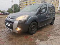 Citroen Berlingo 1.6 MT, 2011, 230 000 км, с пробегом, цена 700 000 руб.