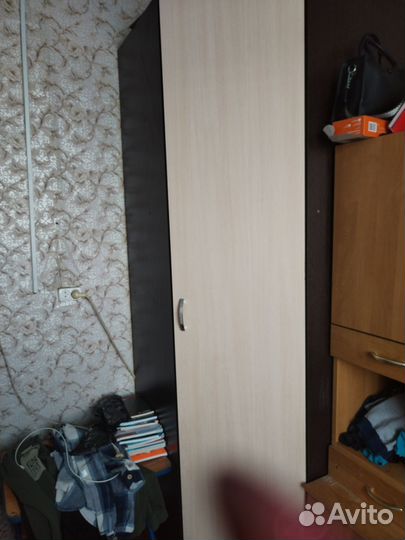 Угловой шкаф