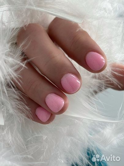 Пудровый маникюр