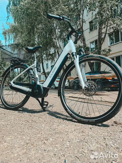 Электровелосипед Cube Supreme