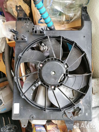 Родиатор Duster вентилятор Sandero Logan