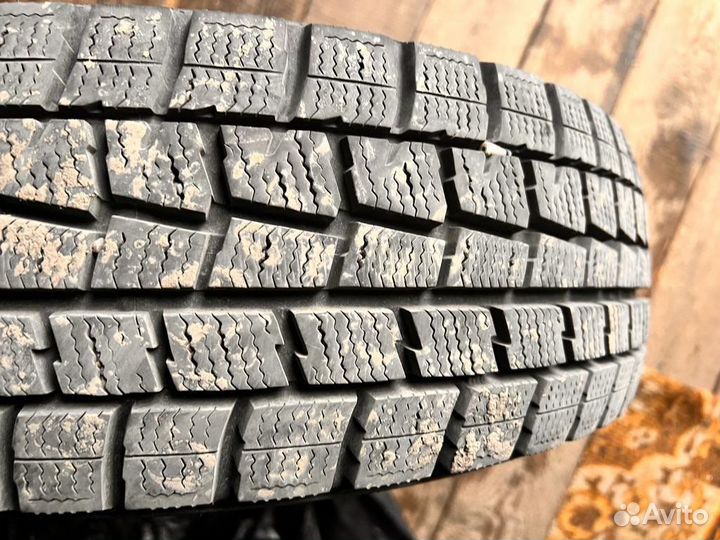 Литье r14 с зимней резиной на Nissan NV200 и др