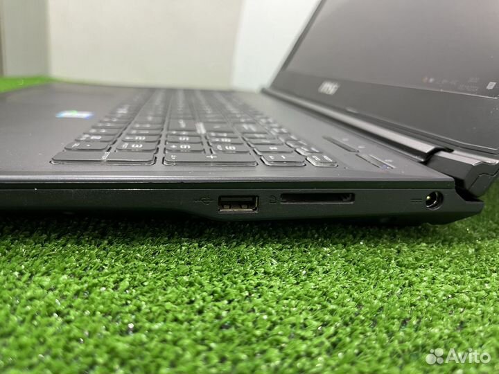 Ноутбук MSI GL62M 7RD i7 1052