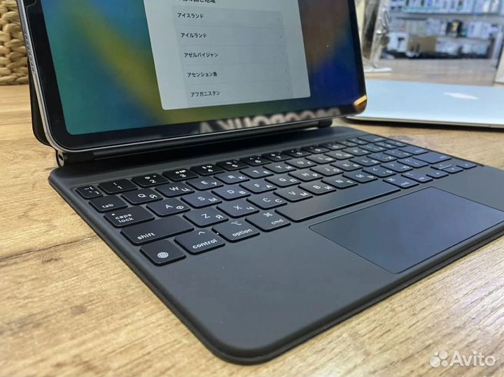 Apple magic keyboard 12.9