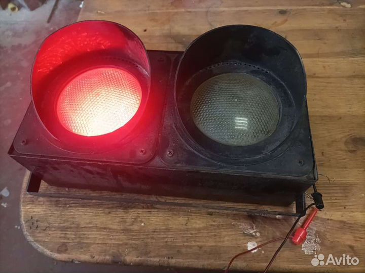 Светофор двухсекционный светодиодный