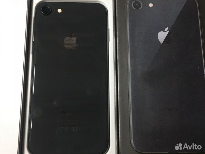 Телефон iPhone 8 64 gb