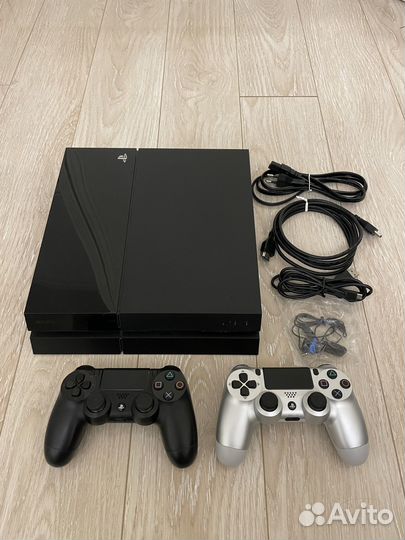 Sony Playstation 4 (PS4)