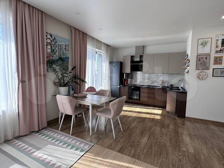 2-к. квартира, 60 м², 14/39 эт.