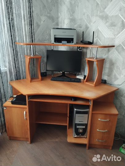 Компьютерный стол бу